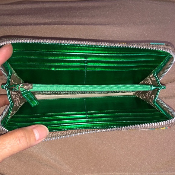 Authentic NWT Beautiful Rare Missoni Canvas Vintage Wallet $2,500 - Picture 3 of 10